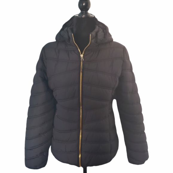 Roosevelt American College Jackets & Blazers - Roosevelt American College Black Puffer Jacket